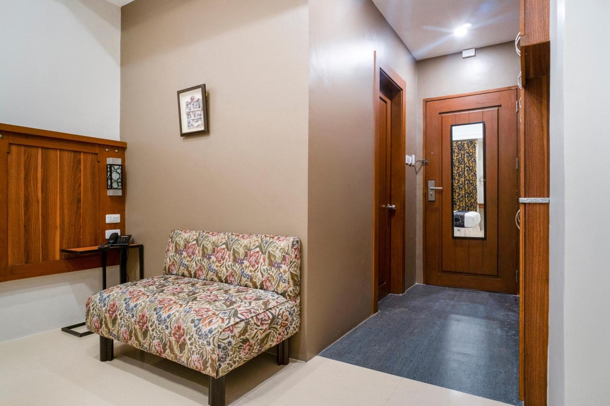 Capital O 460 World Palace Hotel Davao City Esterno foto