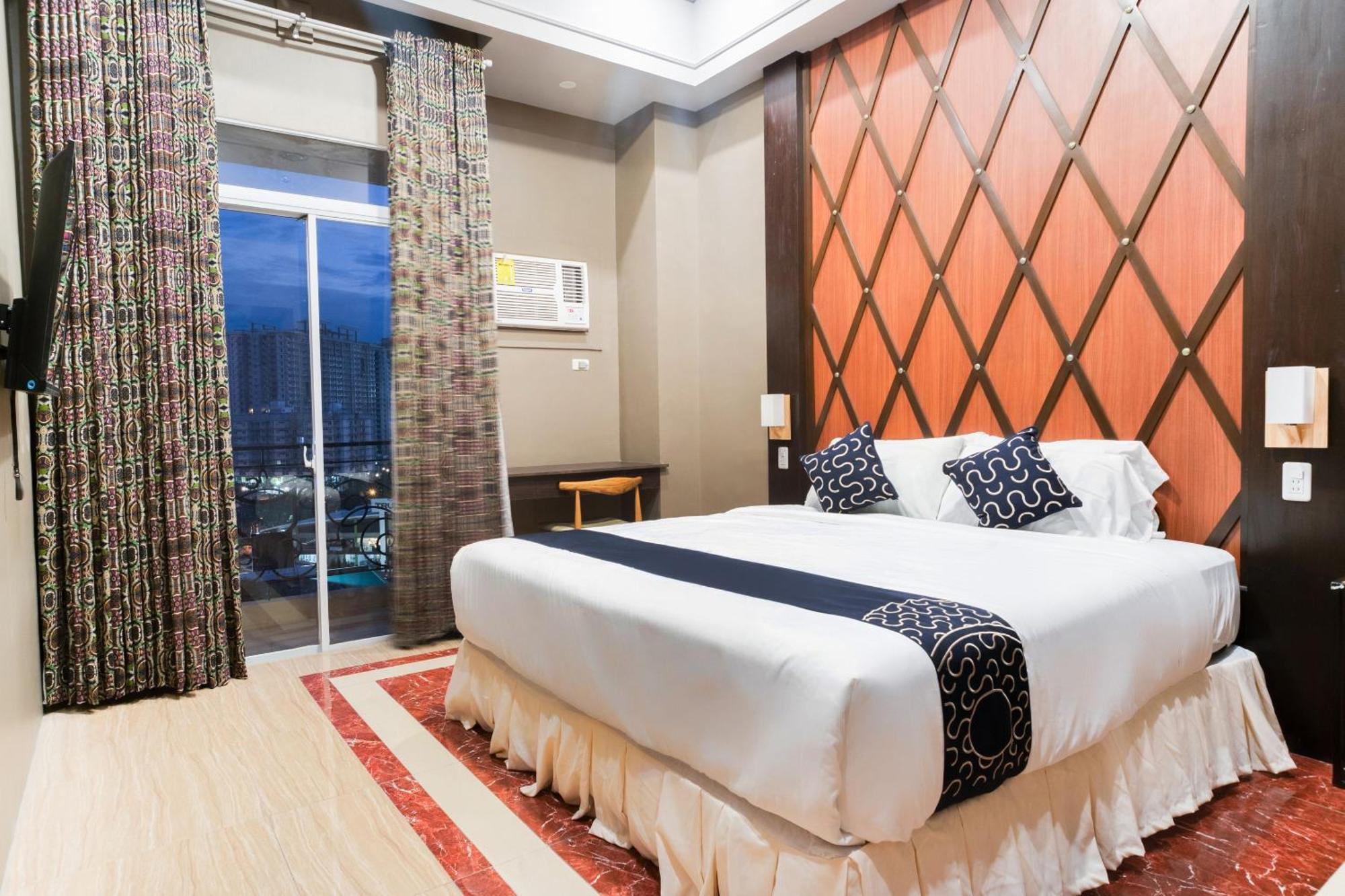 Capital O 460 World Palace Hotel Davao City Esterno foto