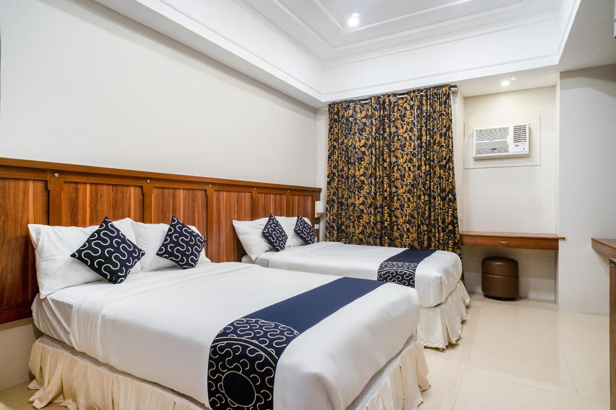 Capital O 460 World Palace Hotel Davao City Esterno foto