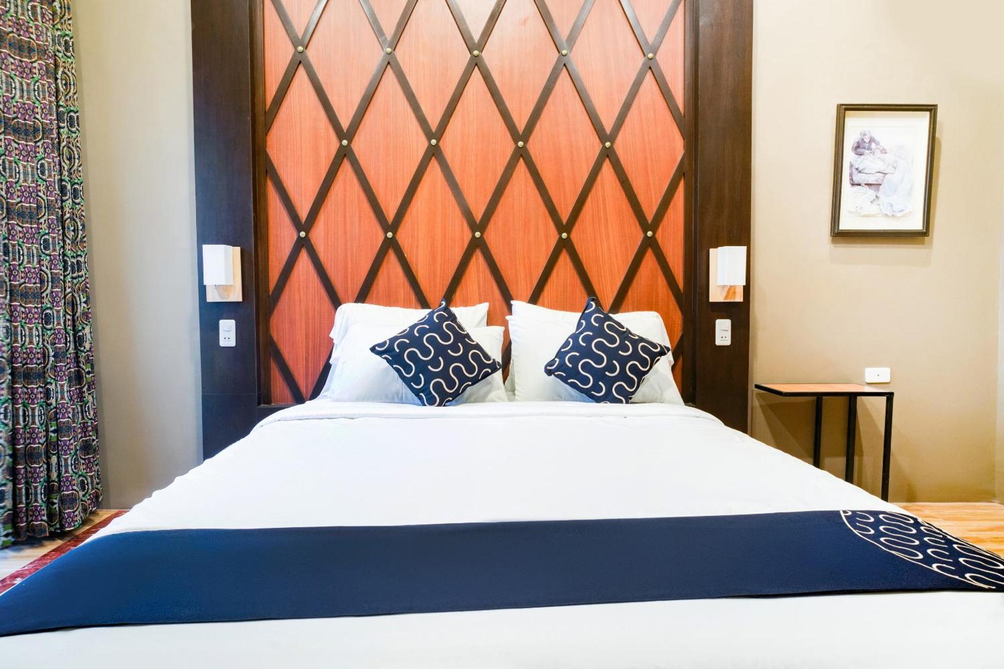 Capital O 460 World Palace Hotel Davao City Esterno foto